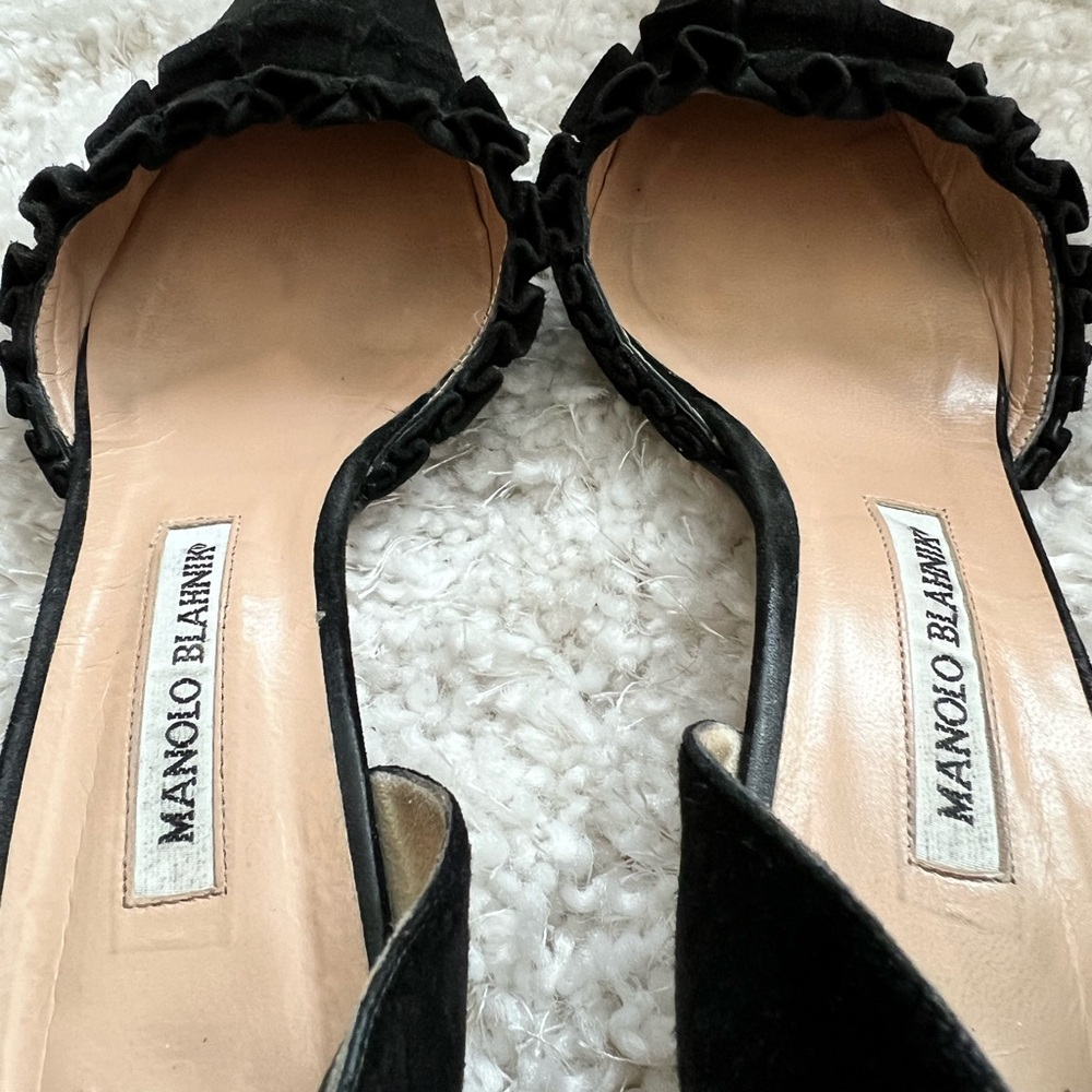 Manolo Blahnik Suede Ordido D’Orsay kitten heels - Picture 3 of 14